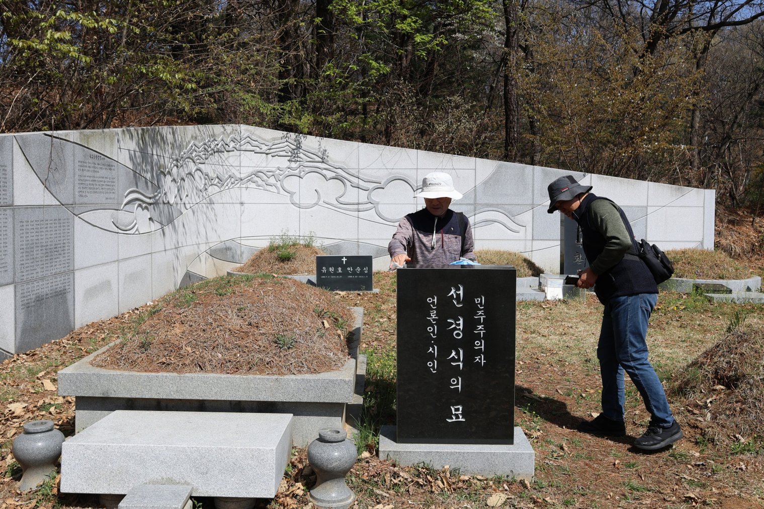 [크기변환]20260412모란봉사사진 (30).jpg
