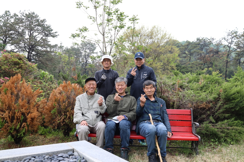 [크기변환]20250511모란봉사사진 (49).jpg